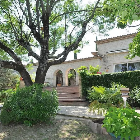 Holiday home Domaine Le Bourdet Saint-Sauveur-de-Cruzieres
