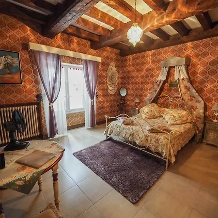 Holiday home Domaine Le Bourdet Saint-Sauveur-de-Cruzieres